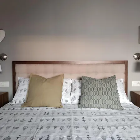 Danijela Sea View And Free Parking Appartamento *