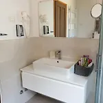 公寓 Danijela Sea View And Free Parking *
